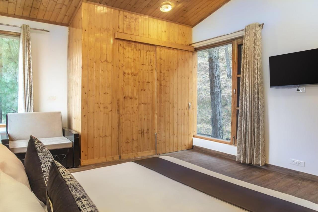 The Himalayan Mansion: Serviced Villa with Open-Air Lawn in Kasauli Exterior photo