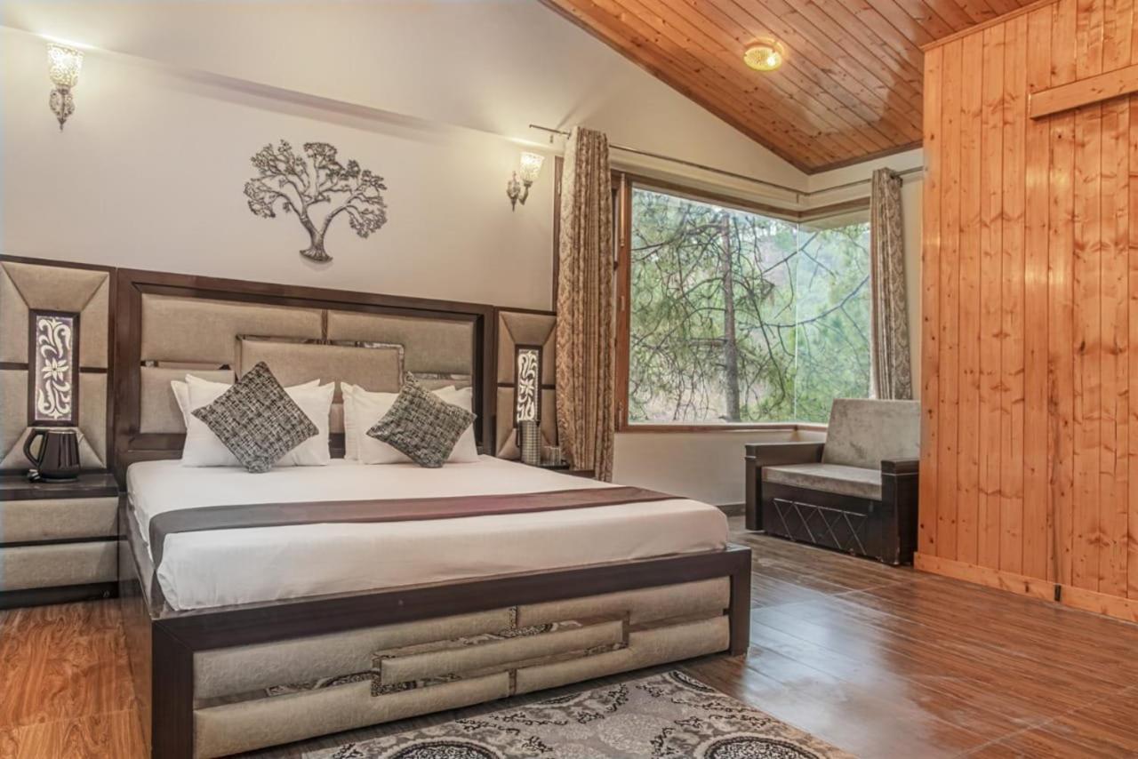 The Himalayan Mansion: Serviced Villa with Open-Air Lawn in Kasauli Exterior photo